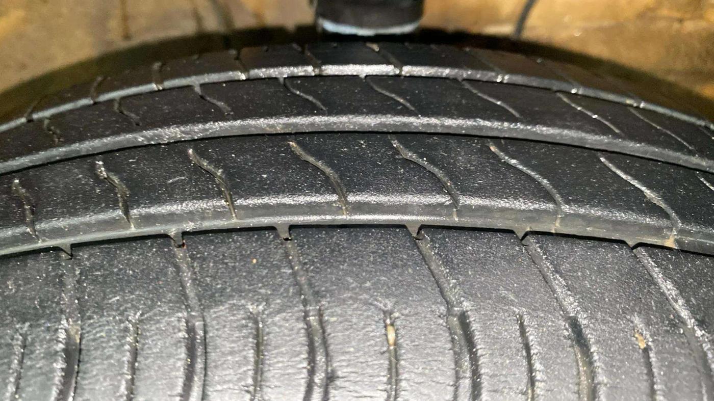 2020 Maruti S PRESSO VXI PLUS AMT, Petrol, Automatic, 19,771 km, Right Front Tyre Tread