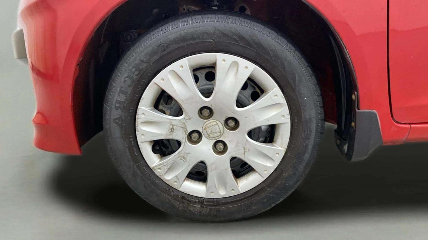2014 Honda Brio S MT, Petrol, Manual, 42,887 km, Left Front Wheel