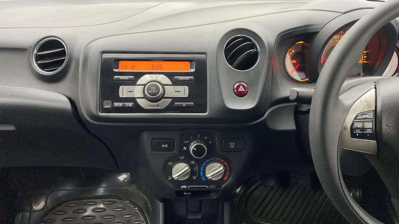 2014 Honda Brio S MT, Petrol, Manual, 42,887 km, Air Conditioner