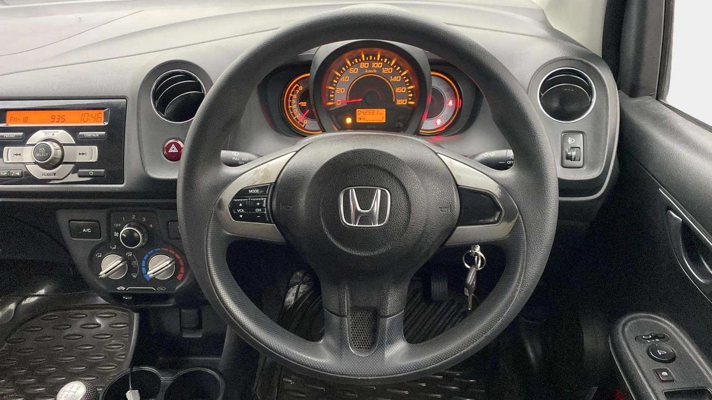 2014 Honda Brio S MT, Petrol, Manual, 42,887 km, Steering Wheel Close Up