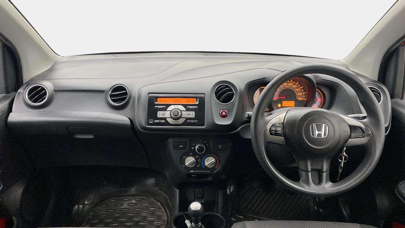 2014 Honda Brio S MT, Petrol, Manual, 42,887 km, Dashboard