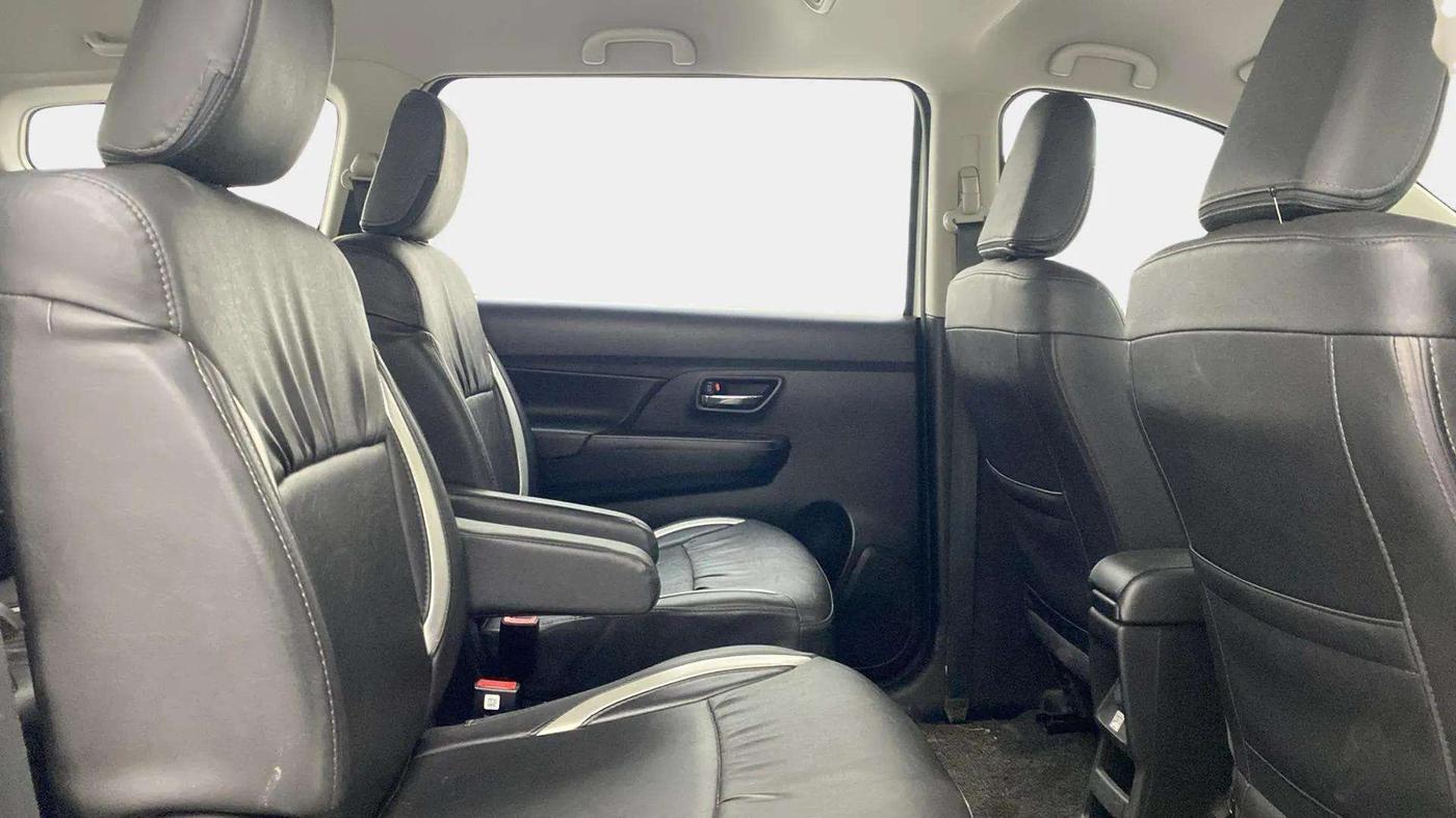 2020 Maruti XL6 ZETA MT, Petrol, Manual, 84,851 km, Right Side Rear Door Cabin