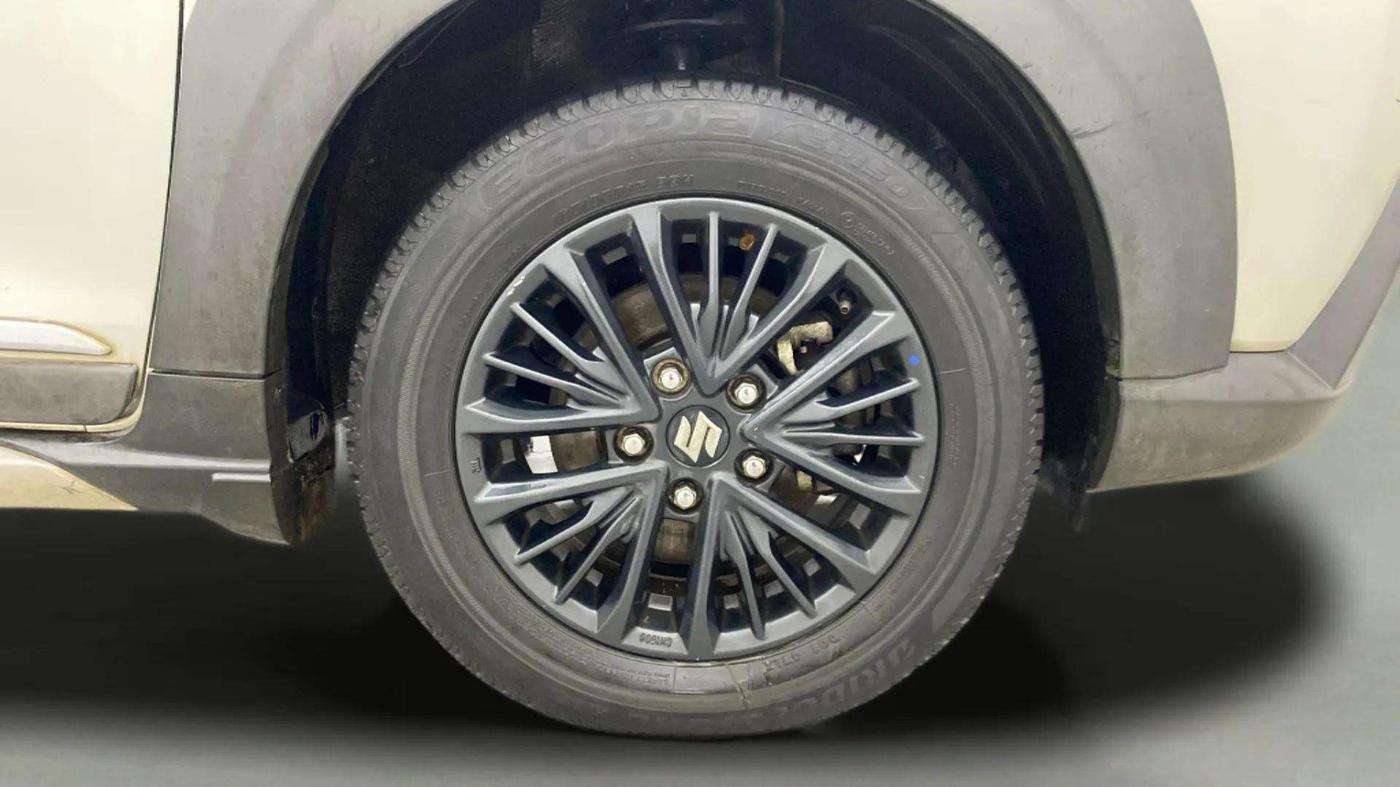 2020 Maruti XL6 ZETA MT, Petrol, Manual, 84,851 km, Right Front Wheel