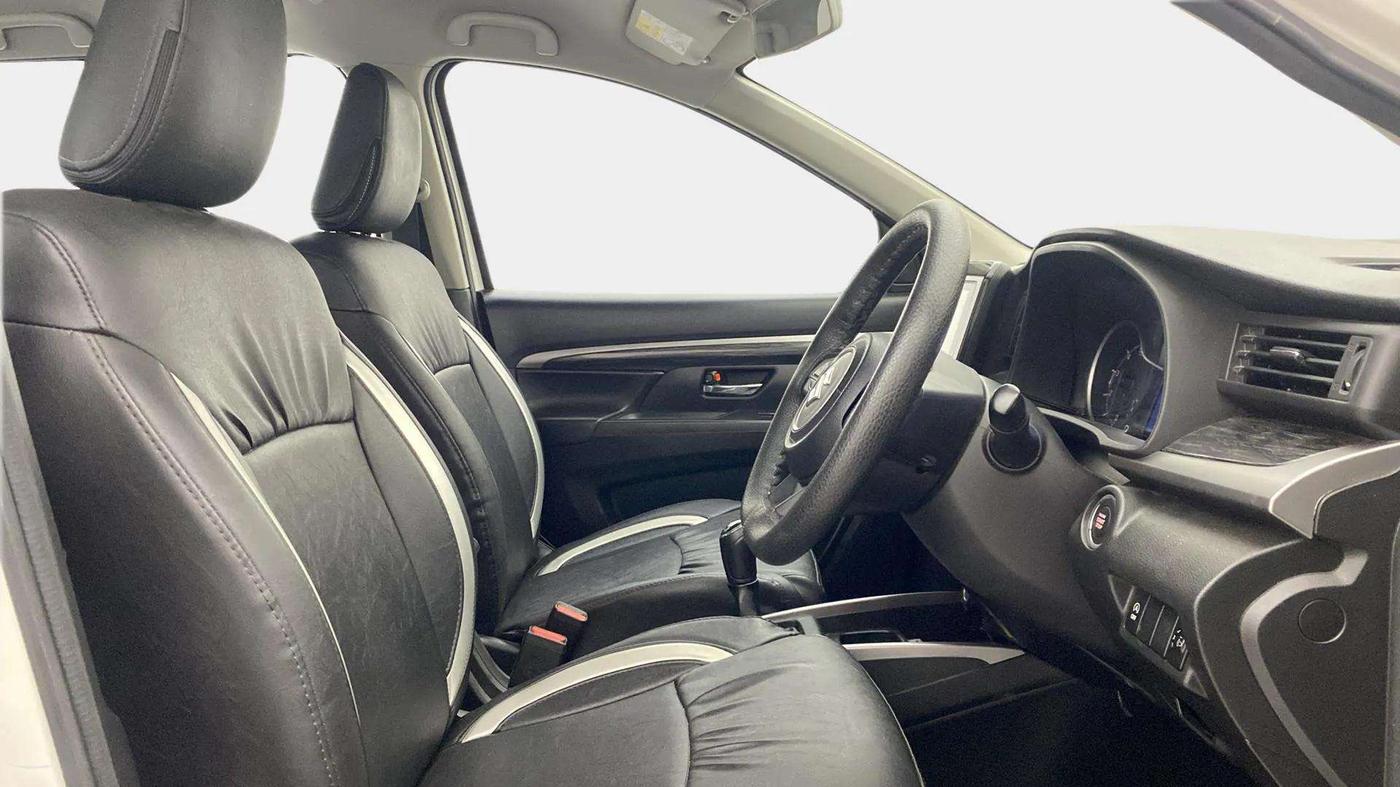 2020 Maruti XL6 ZETA MT, Petrol, Manual, 84,851 km, Right Side Front Door Cabin