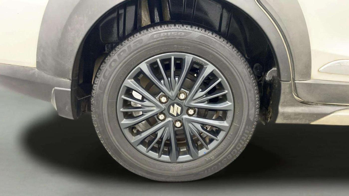2020 Maruti XL6 ZETA MT, Petrol, Manual, 84,851 km, Right Rear Wheel