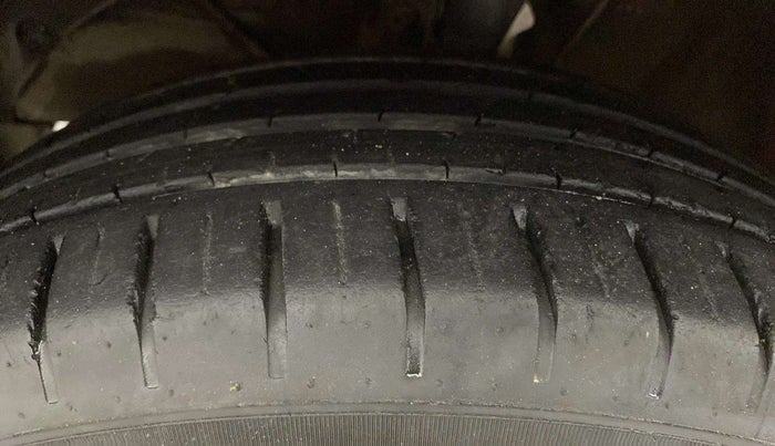 2018 Maruti Baleno ZETA PETROL 1.2, Petrol, Manual, 62,294 km, Left Front Tyre Tread