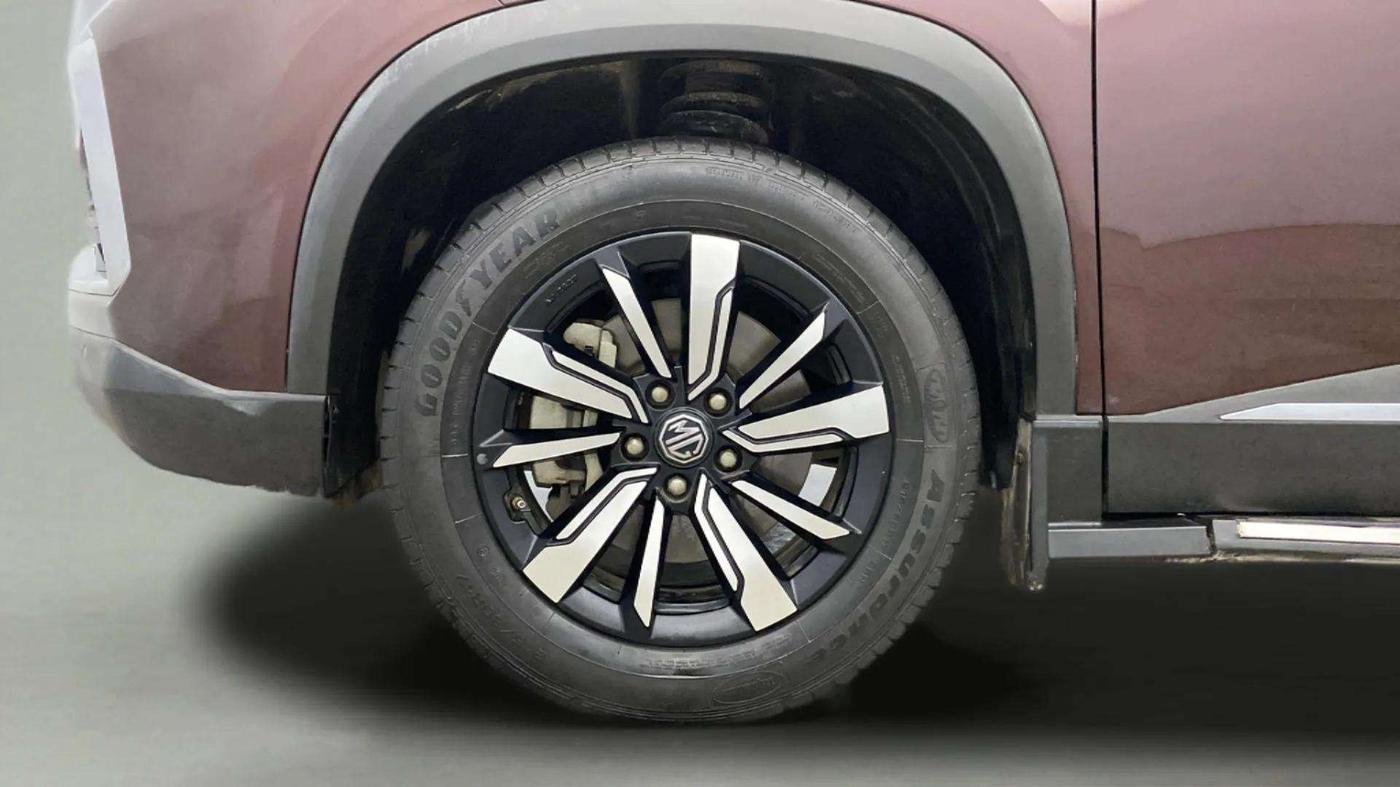 2019 MG HECTOR SHARP HYBRID 1.5 PETROL, Petrol, Manual, 50,676 km, Left Front Wheel