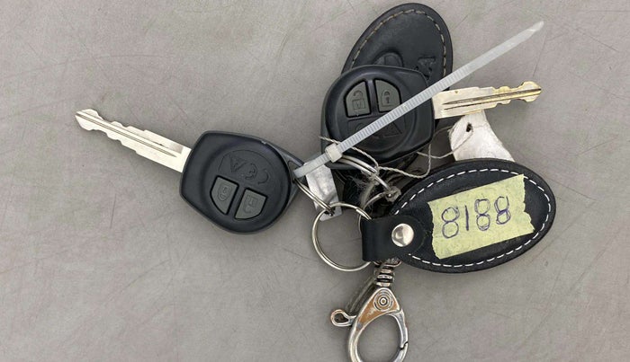 2022 Toyota Glanza E, Petrol, Manual, 47,475 km, Key Close Up