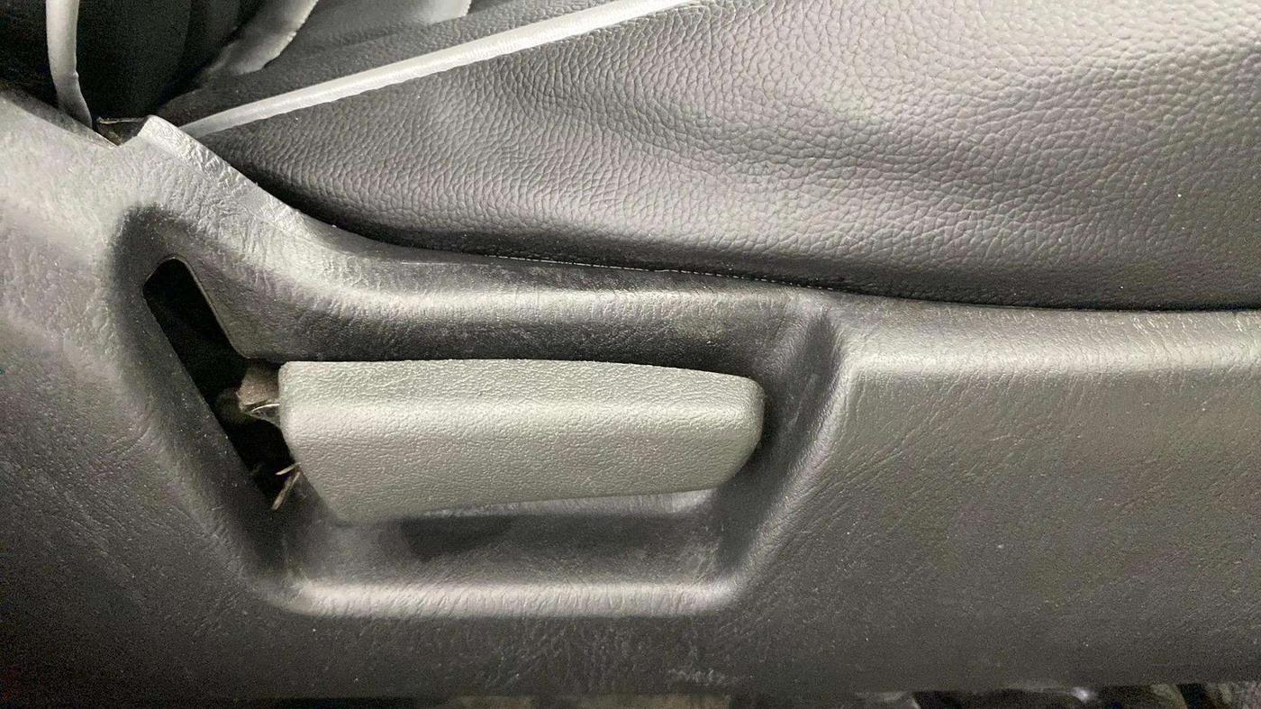 2022 Maruti Alto LXI OPT CNG, CNG, Manual, 39,737 km, Driver Side Adjustment Panel