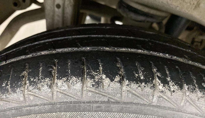 2022 Maruti Alto LXI OPT CNG, CNG, Manual, 39,477 km, Right Rear Tyre Tread
