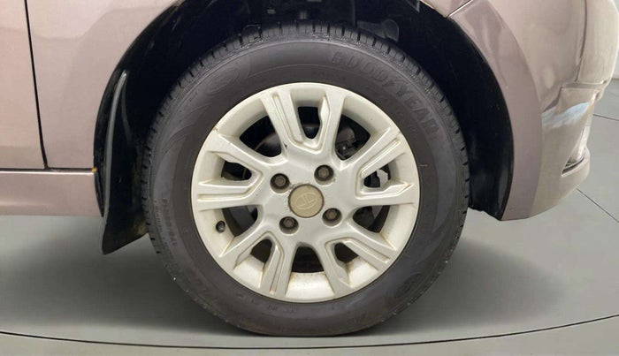 2018 Tata Tiago XZ PETROL, Petrol, Manual, 45,009 km, Right Front Wheel