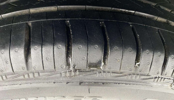 2018 Tata Tiago XZ PETROL, Petrol, Manual, 45,009 km, Right Rear Tyre Tread