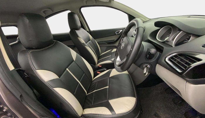 2018 Tata Tiago XZ PETROL, Petrol, Manual, 45,009 km, Right Side Front Door Cabin