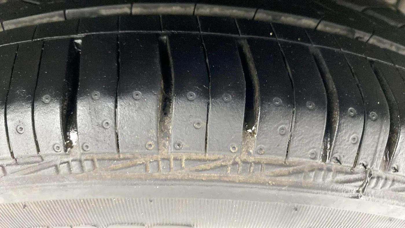2018 Tata Tiago XZ PETROL, Petrol, Manual, 45,056 km, Left Rear Tyre Tread