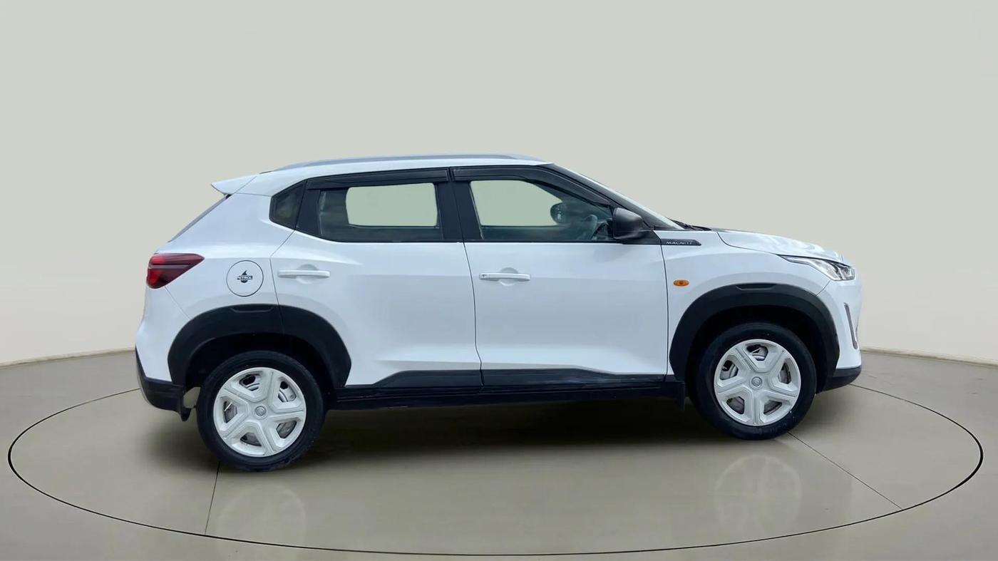 2021 Nissan MAGNITE XE, Petrol, Manual, 87,611 km, Right Side View