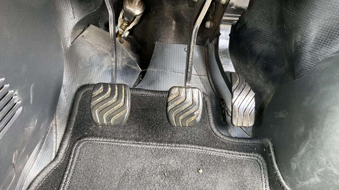 2021 Nissan MAGNITE XE, Petrol, Manual, 87,611 km, Pedals