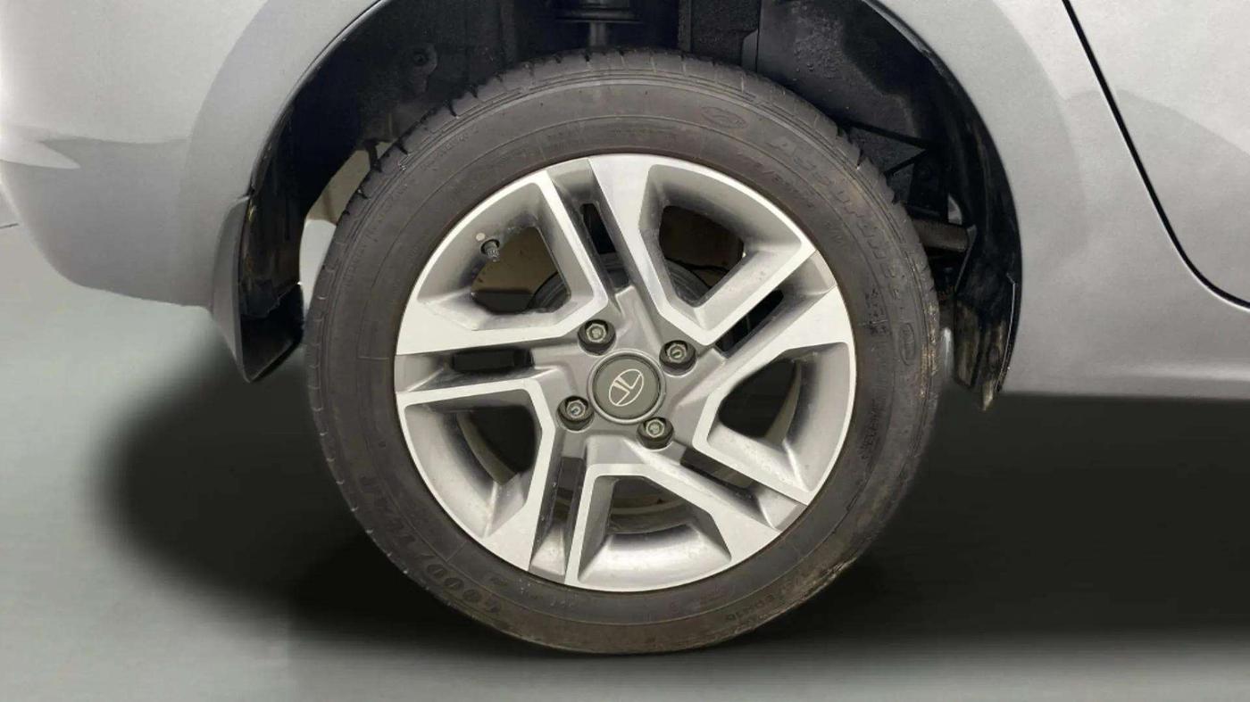 2023 Tata TIGOR XZA PLUS PETROL, Petrol, Automatic, 3,588 km, Right Rear Wheel