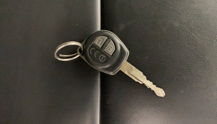 2018 Maruti Dzire VXI, Petrol, Manual, 69,250 km, Key Close Up