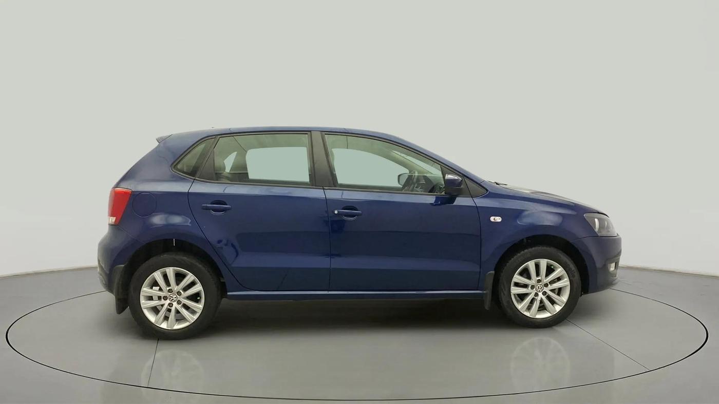 2014 Volkswagen Polo HIGHLINE1.2L, Petrol, Manual, 83,610 km, Right Side View