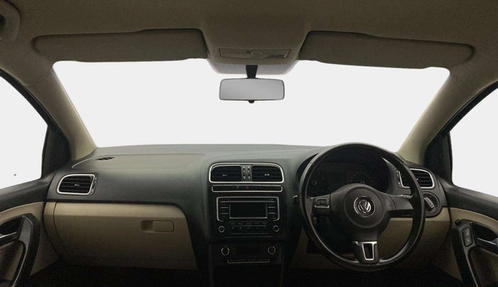 2014 Volkswagen Polo HIGHLINE1.2L, Petrol, Manual, 83,570 km, Dashboard