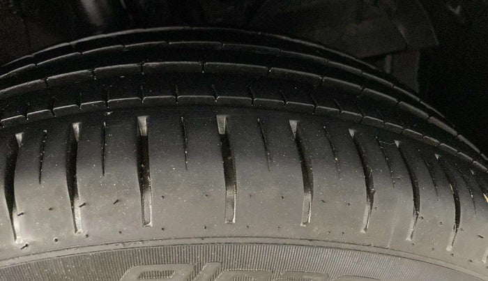 2023 Maruti Baleno ALPHA 1.2 AGS, Petrol, Automatic, 15,316 km, Right Front Tyre Tread