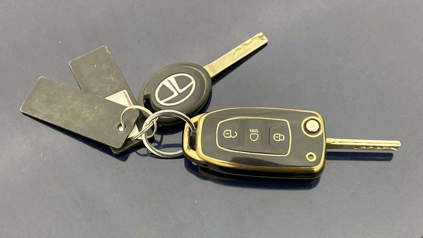 2023 Tata Tiago XZA PLUS PETROL, Petrol, Automatic, 17,163 km, Key Close Up