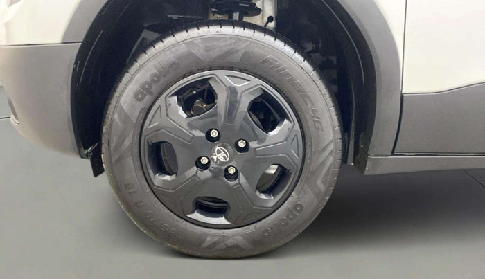 2024 Tata PUNCH ACCOMPLISHED MT, Petrol, Manual, 3,828 km, Left Front Wheel