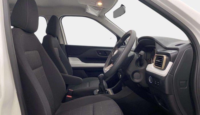 2024 Tata PUNCH ACCOMPLISHED MT, Petrol, Manual, 3,828 km, Right Side Front Door Cabin