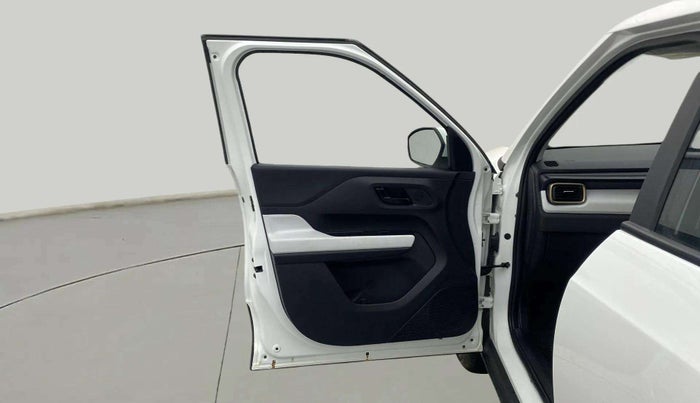 2024 Tata PUNCH ACCOMPLISHED MT, Petrol, Manual, 3,828 km, LHS Front Door