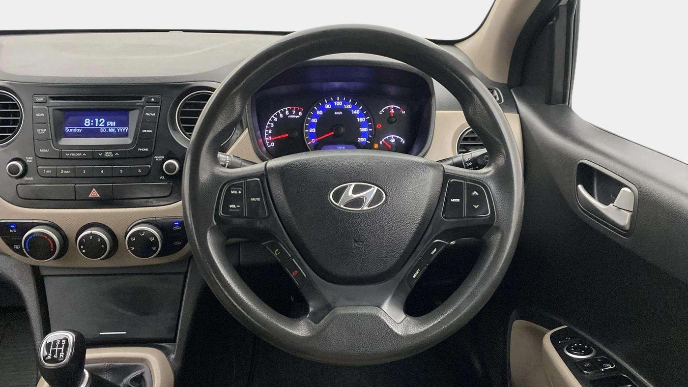 2015 Hyundai Xcent S 1.2, Petrol, Manual, 54,655 km, Steering Wheel Close Up