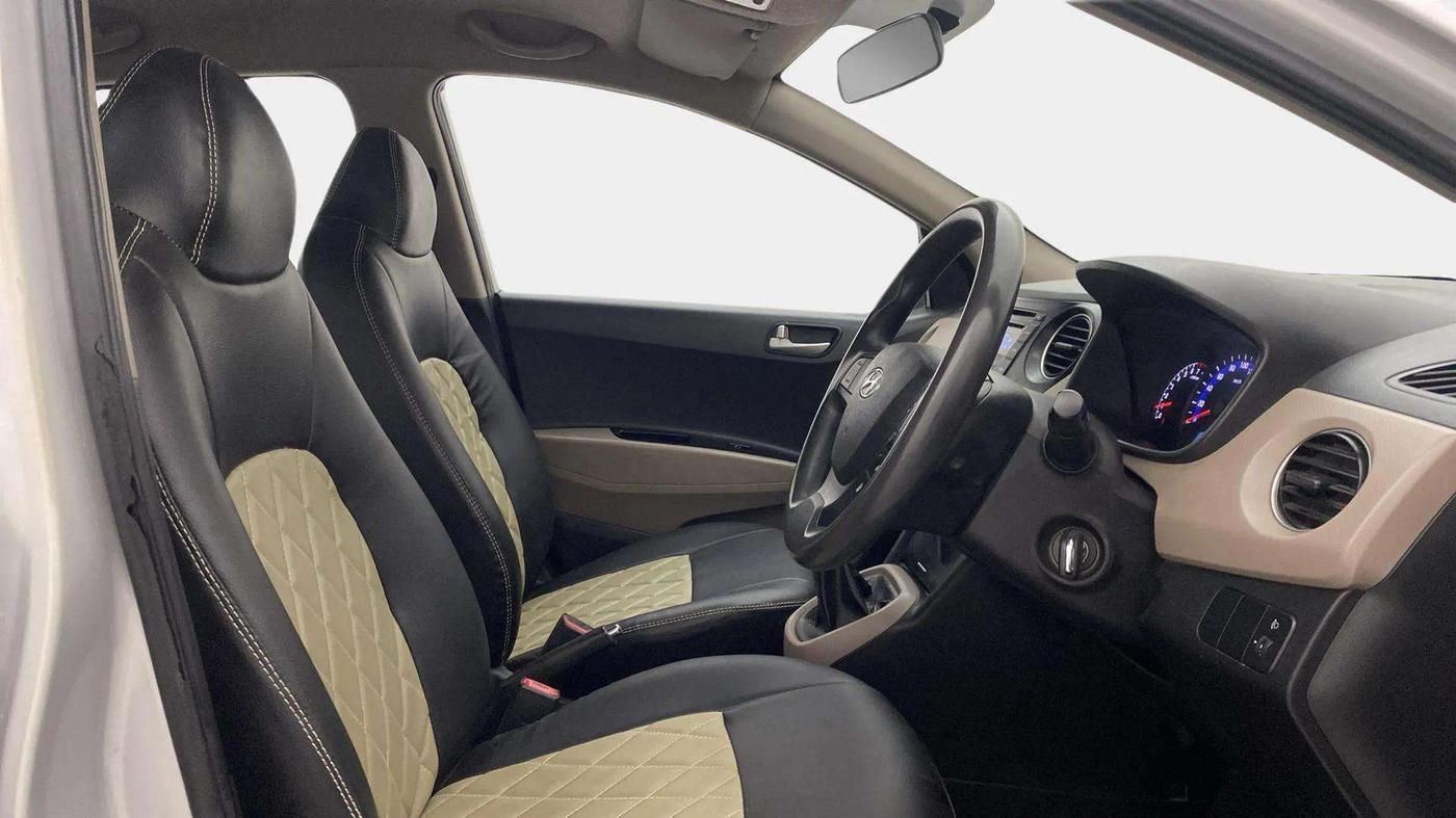 2015 Hyundai Xcent S 1.2, Petrol, Manual, 54,655 km, Right Side Front Door Cabin