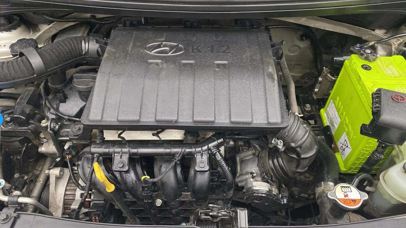 2015 Hyundai Xcent S 1.2, Petrol, Manual, 54,655 km, Engine View
