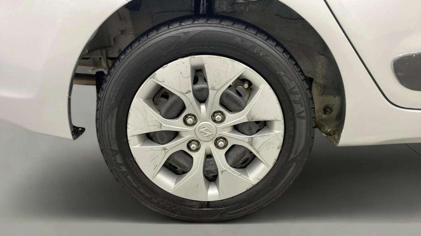 2015 Hyundai Xcent S 1.2, Petrol, Manual, 54,655 km, Right Rear Wheel