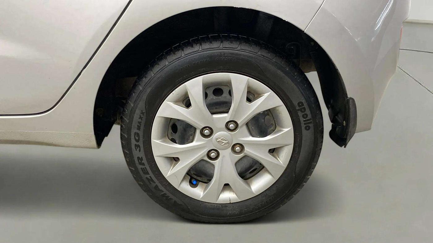 2015 Hyundai Grand i10 MAGNA 1.2 KAPPA VTVT, Petrol, Manual, 20,559 km, Left Rear Wheel