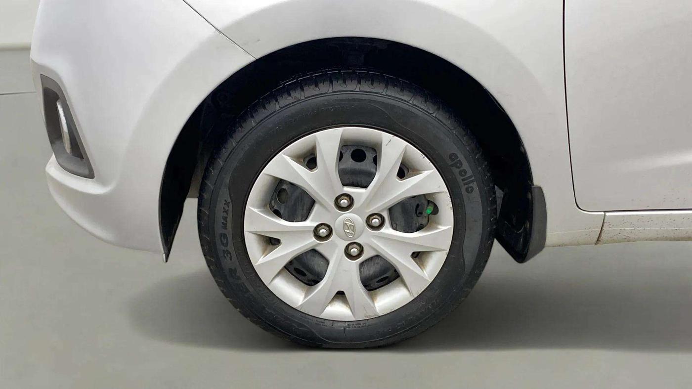 2015 Hyundai Grand i10 MAGNA 1.2 KAPPA VTVT, Petrol, Manual, 20,559 km, Left Front Wheel