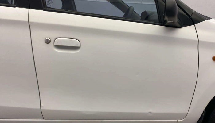 2015 Maruti Alto 800 LXI, Petrol, Manual, 64,522 km, Driver-side door - Weather strip has minor damage