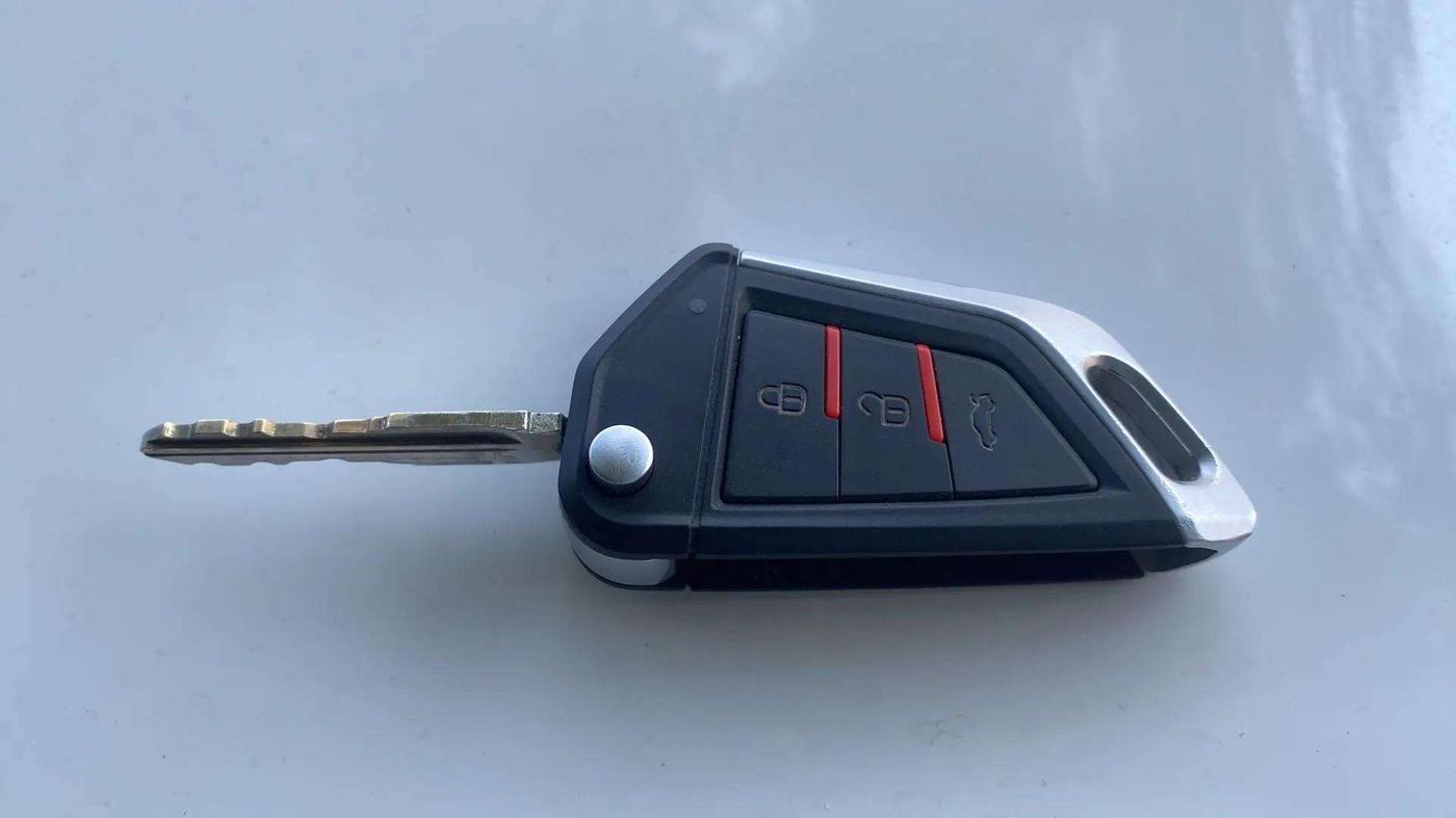 2024 Maruti Alto K10 VXI AMT, Petrol, Automatic, 6,931 km, Key Close Up