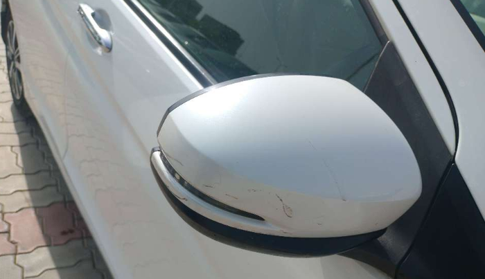 2019 Honda City 1.5L I-VTE V CVT, Petrol, Automatic, 67,836 km, Right rear-view mirror - Minor folding noise