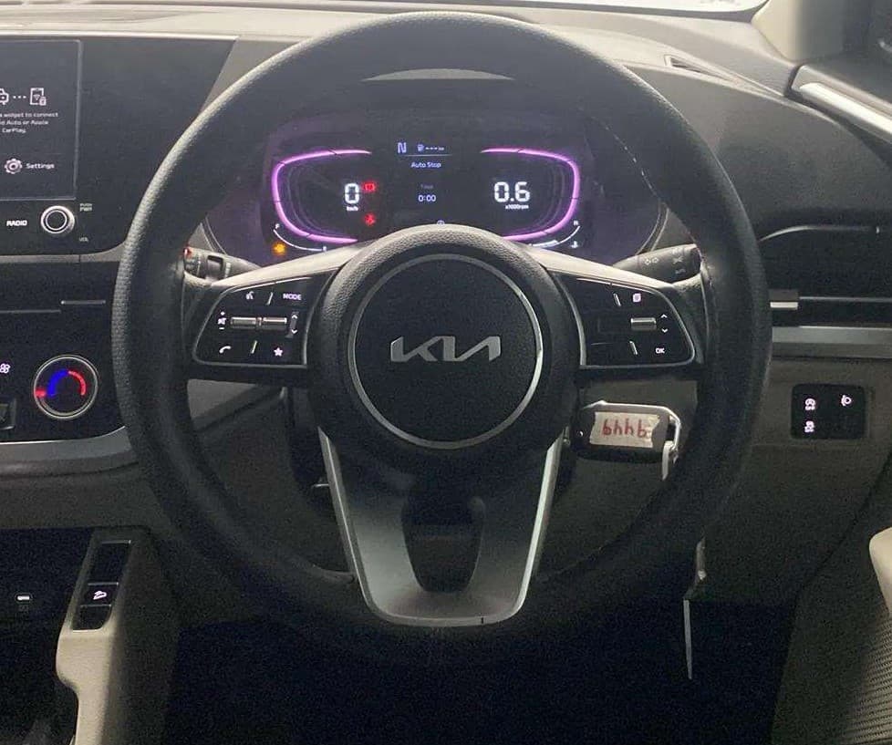 2024 KIA CARENS  PRESTIGE 1.5 TURBO PETROL IMT 7 STR , Petrol, Manual, 19,570 km, Steering Wheel Close Up