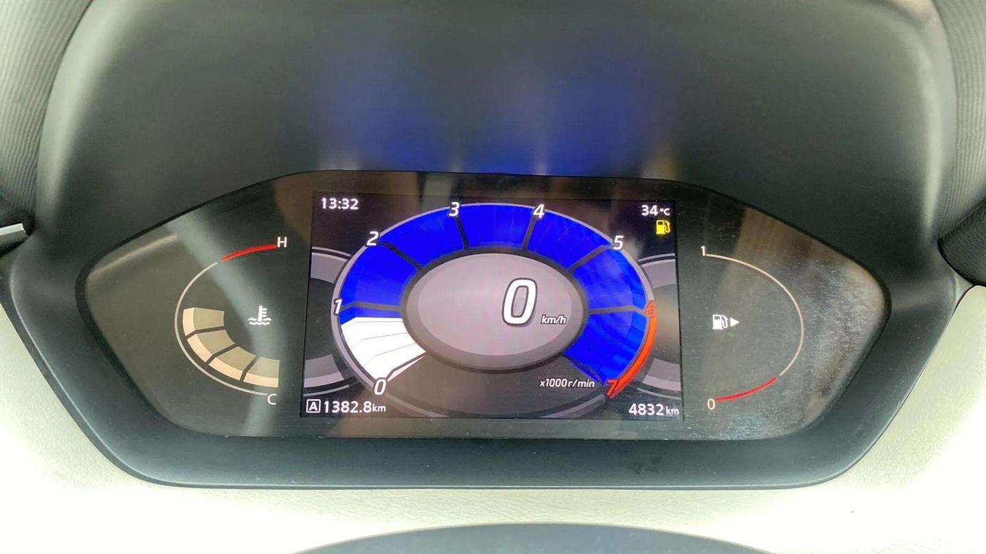 2022 Nissan MAGNITE XV MT, Petrol, Manual, 4,856 km, Odometer Image