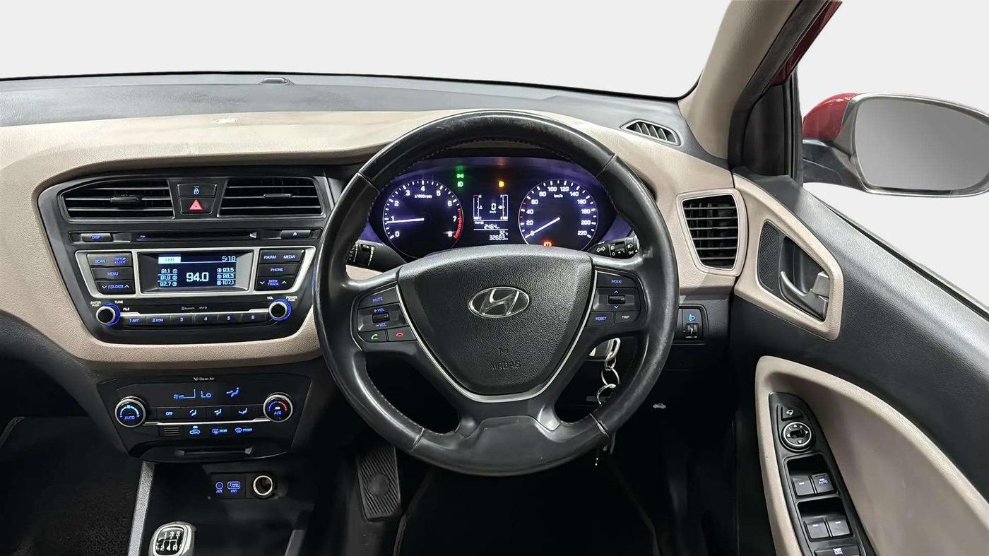 2014 Hyundai Elite i20 SPORTZ 1.2, Petrol, Manual, 32,748 km, Steering Wheel Close Up