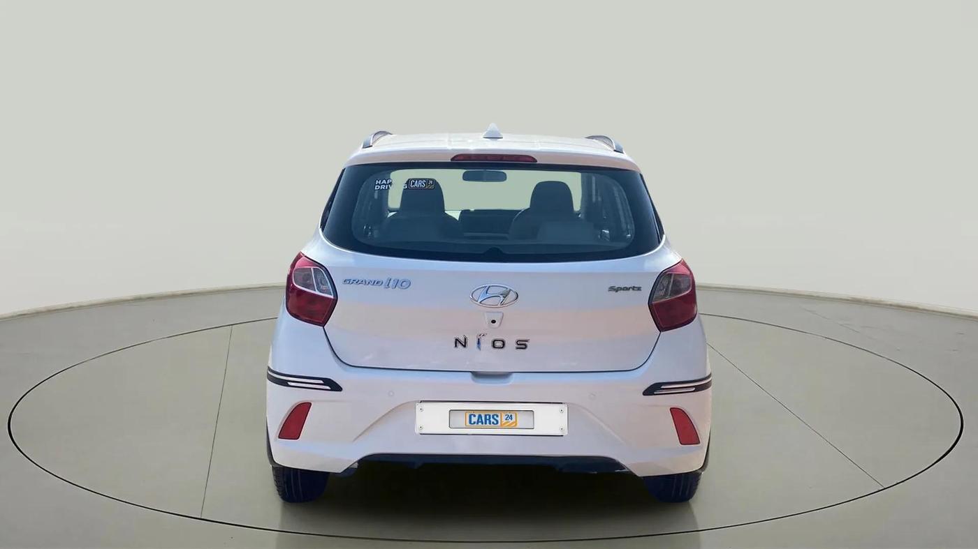 2022 Hyundai GRAND I10 NIOS SPORTZ 1.2 KAPPA VTVT, Petrol, Manual, 24,752 km, Back/Rear