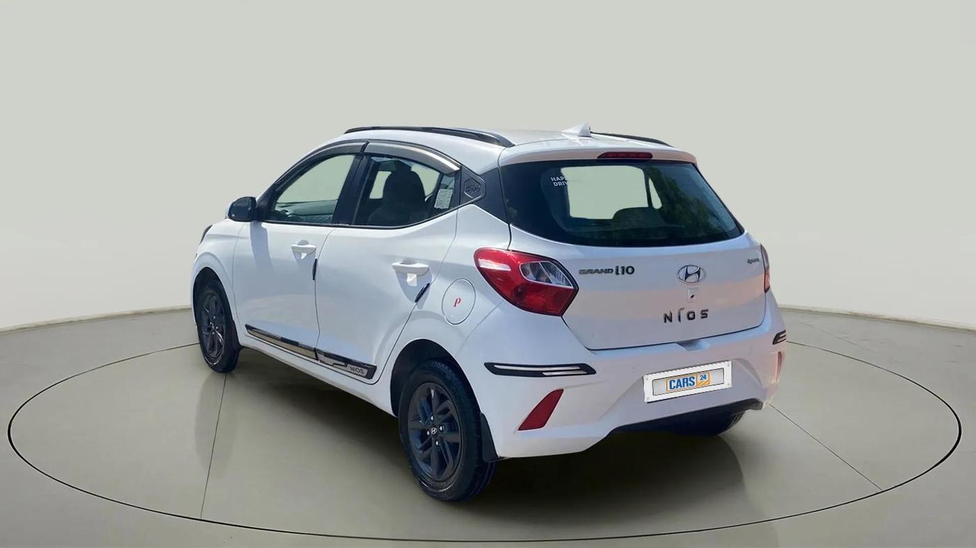 2022 Hyundai GRAND I10 NIOS SPORTZ 1.2 KAPPA VTVT, Petrol, Manual, 24,752 km, Left Back Diagonal