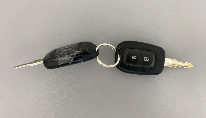 2022 Renault Kwid RXT 1.0, Petrol, Manual, 29,274 km, Key Close Up