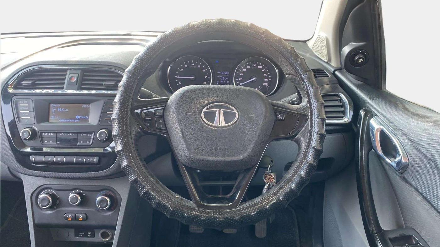 2018 Tata TIGOR XZ PETROL, Petrol, Manual, 63,991 km, Steering Wheel Close Up