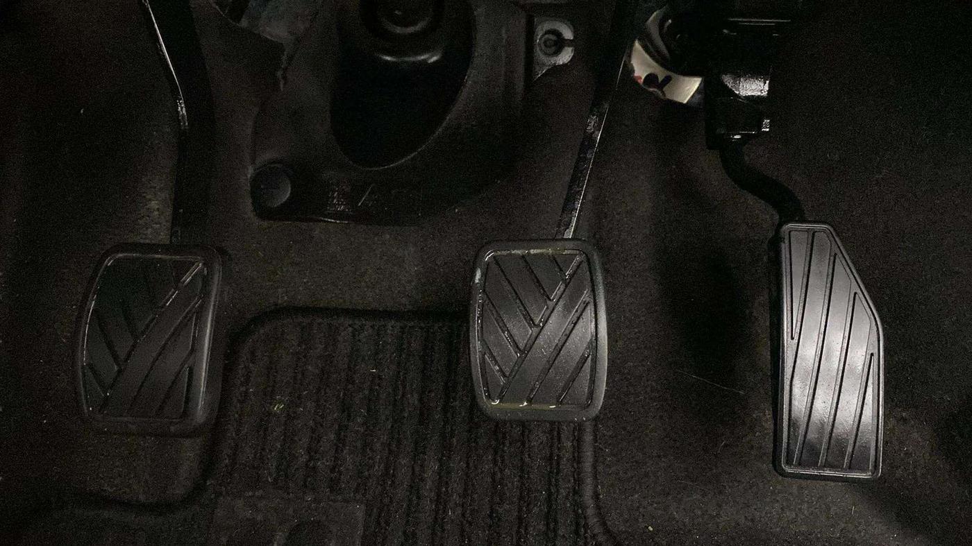 2022 Maruti IGNIS SIGMA 1.2, Petrol, Manual, 22,079 km, Pedals