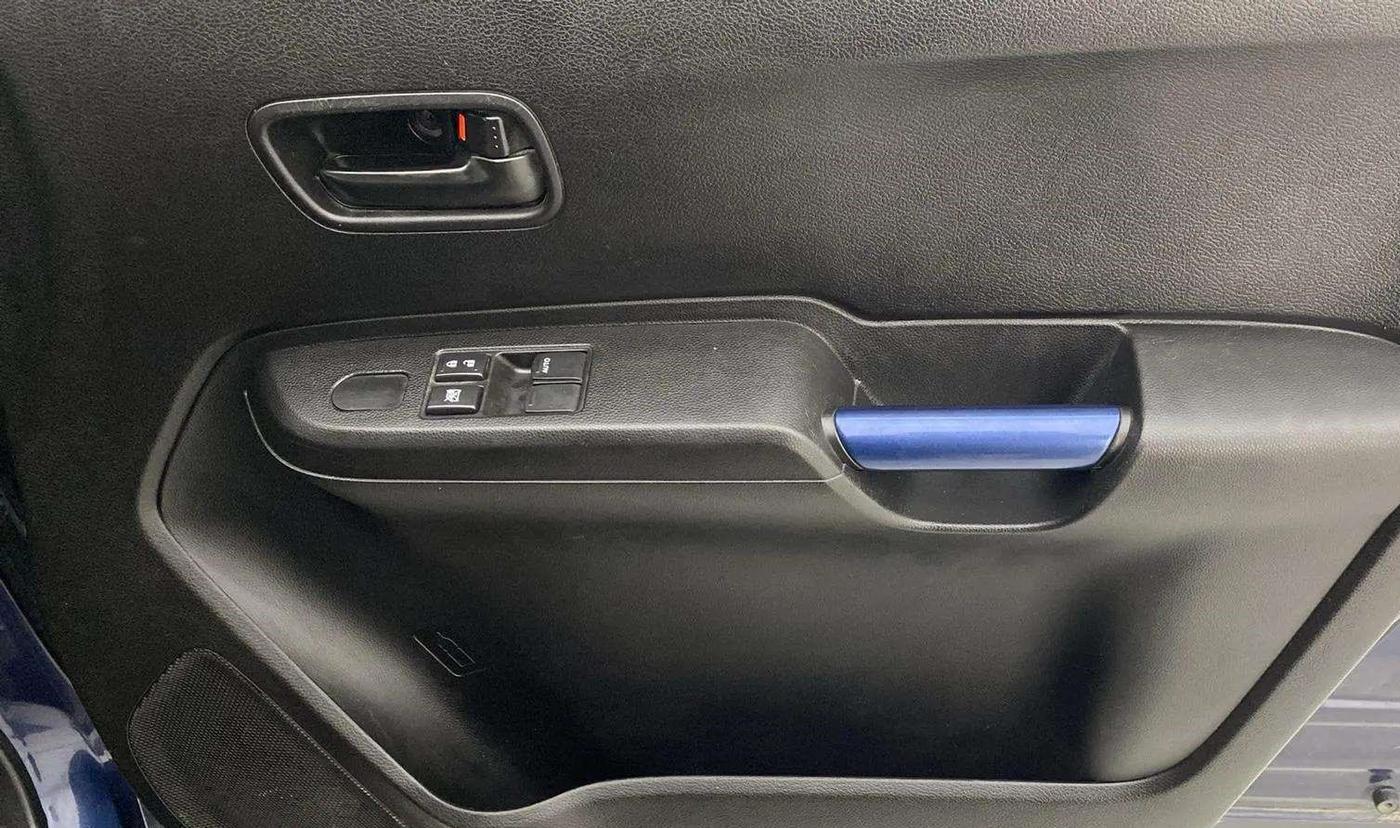 2022 Maruti IGNIS SIGMA 1.2, Petrol, Manual, 22,079 km, Driver Side Door Panels Control