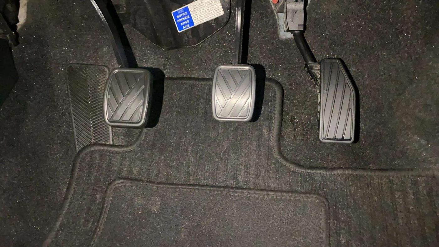 2017 Maruti Baleno DELTA PETROL 1.2, Petrol, Manual, 51,456 km, Pedals