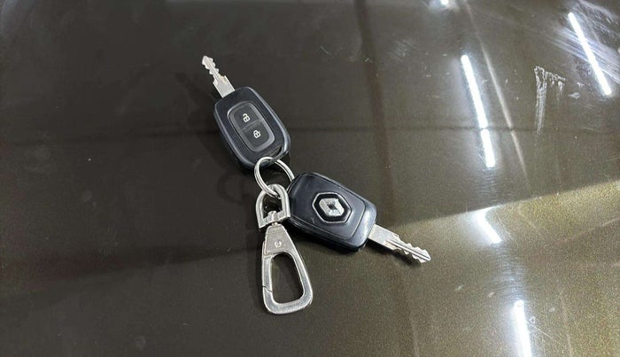 2018 Renault Duster RXS CVT, Petrol, Automatic, 43,797 km, Key Close Up