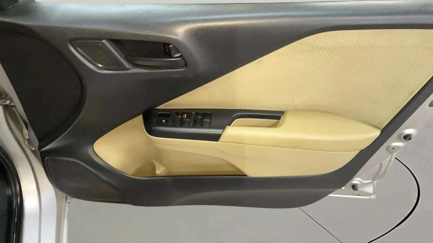 2018 Honda City 1.5L I-VTEC S MT, Petrol, Manual, 92,963 km, Driver Side Door Panels Control